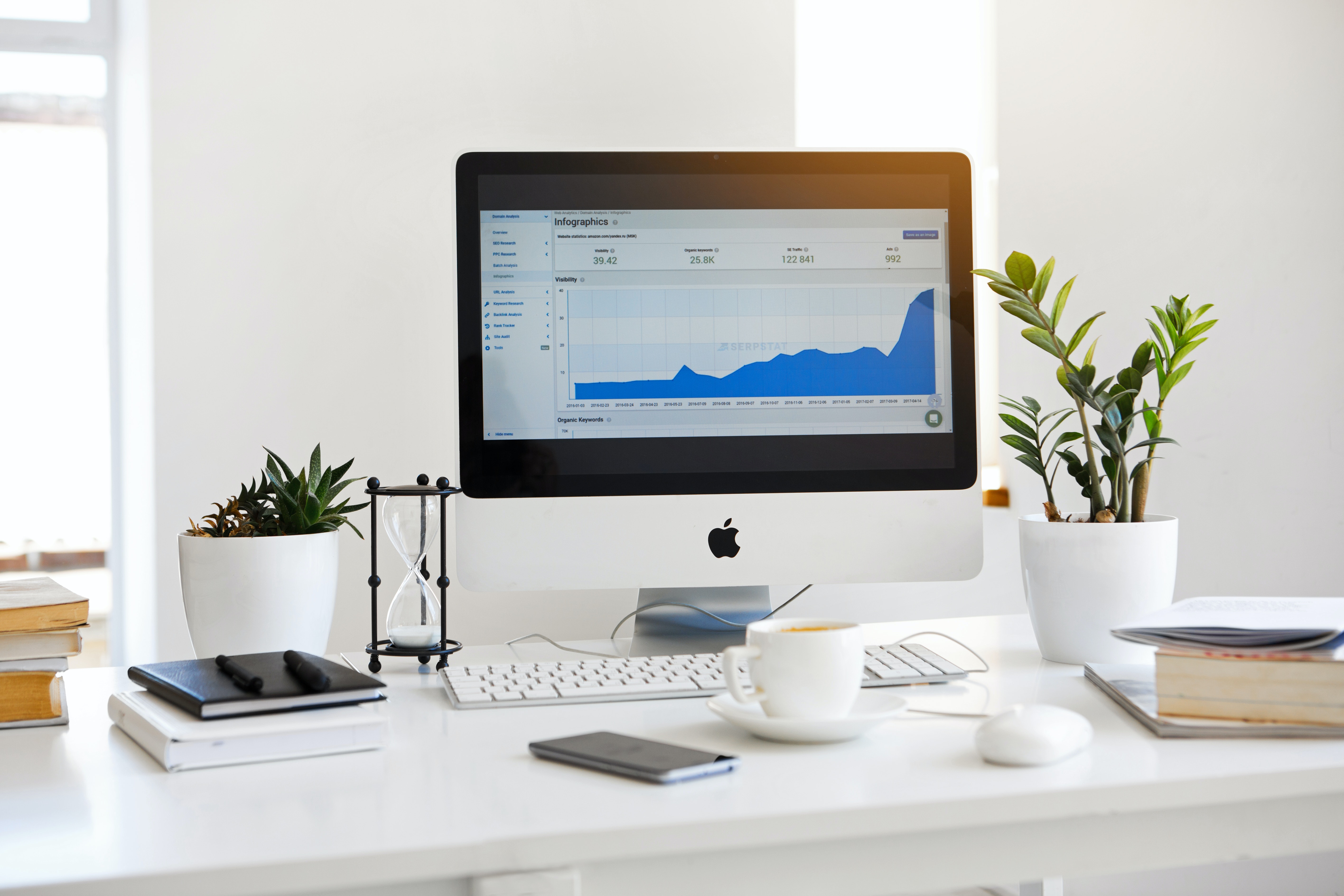 Five Ways HOA Management Companies Add Value to Your Community